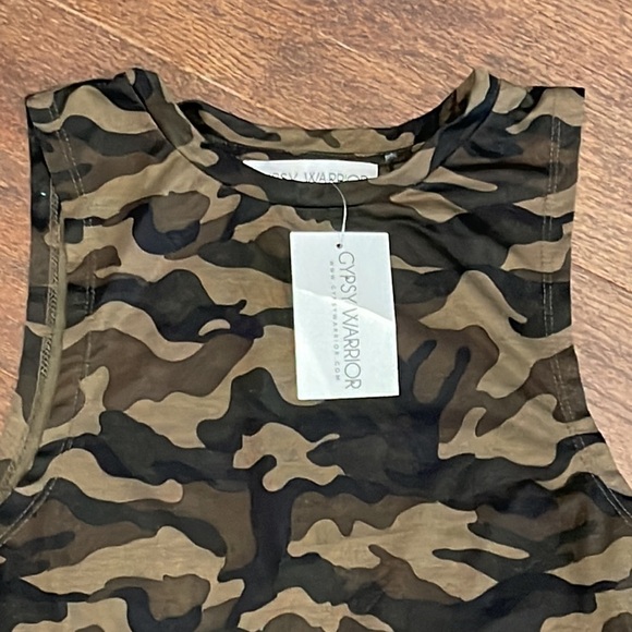 WOMEN’S Camo Tank Too NWT Size Small - Picture 2 of 4